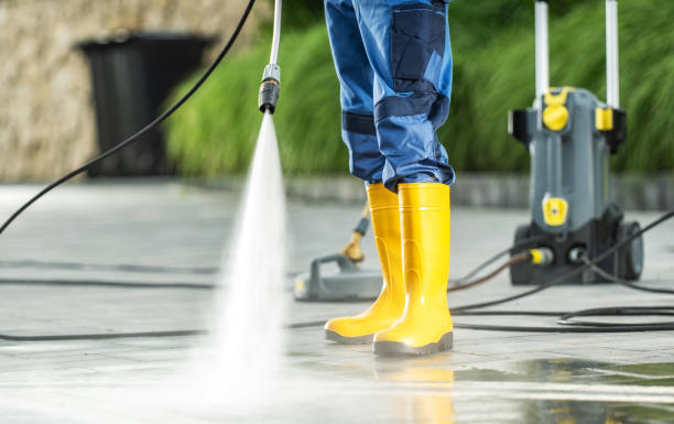 Best Garage Pressure Washing  in Bayport, MN
